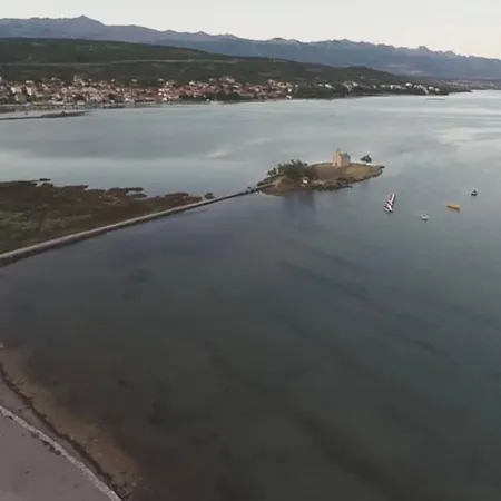 Dominik-posedarje * 珀塞达耶