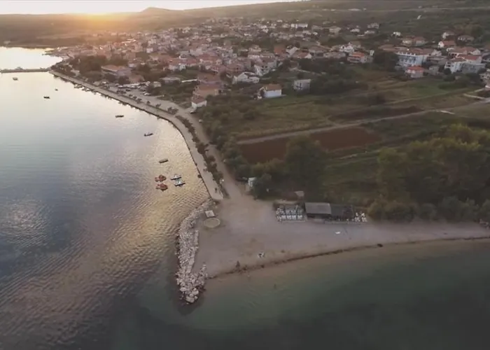 Dominik-posedarje 아파트 *