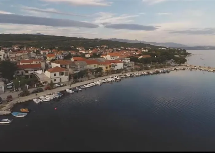 Dominik-posedarje 아파트 *